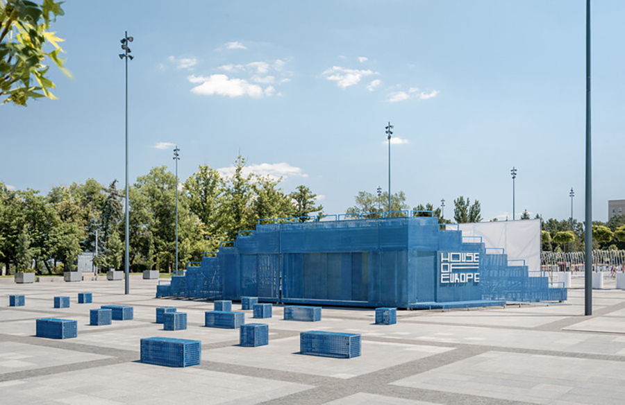 Enhancing Urban Spaces: The Mobile Pavilion