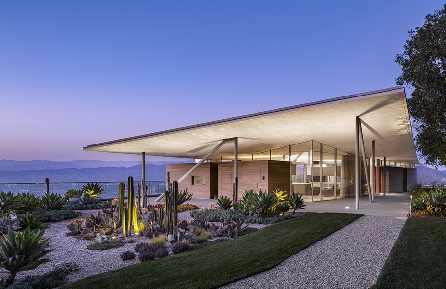 Embracing the Spectacular Site: The Vision for California House by Gluck+