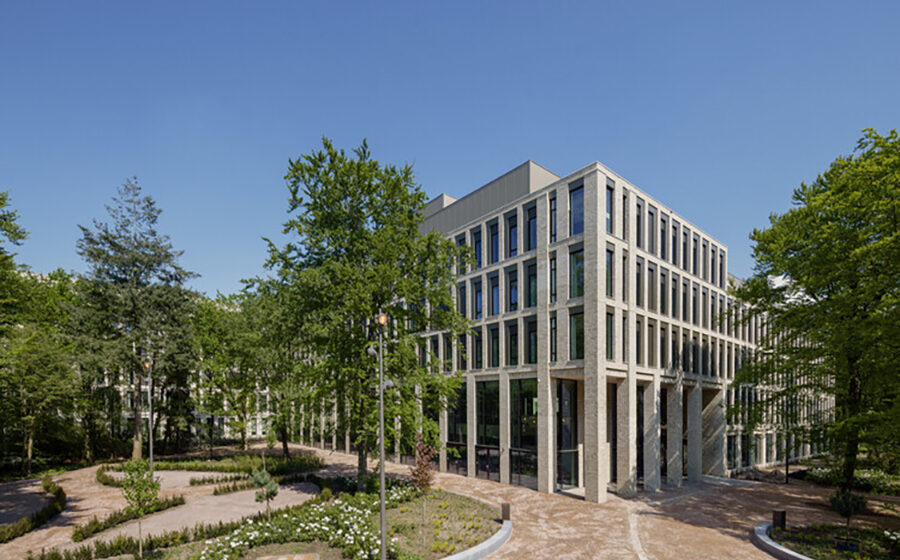 Creating a Tranquil Environment: Tergooi Medical Center in Hilversum, Netherlands